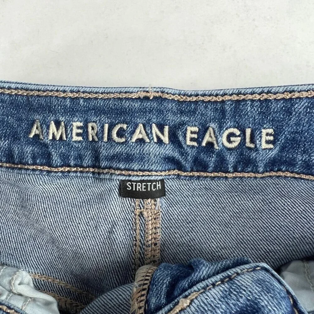 American Eagle Shorts Women's 27* Mom Mid Rise Blue Cut Off Stretch Denim Tag 4